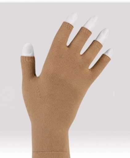 Compression glove1